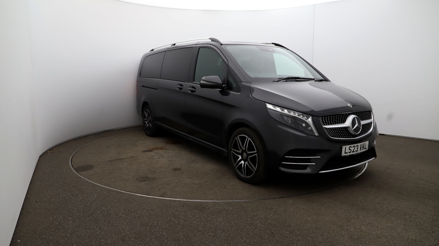 Used Mercedes-Benz V-Class 2023 for sale - 76812795: Photo 36