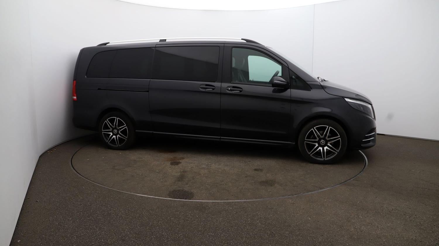 Used Mercedes-Benz V-Class 2023 for sale - 76812795: Photo 41