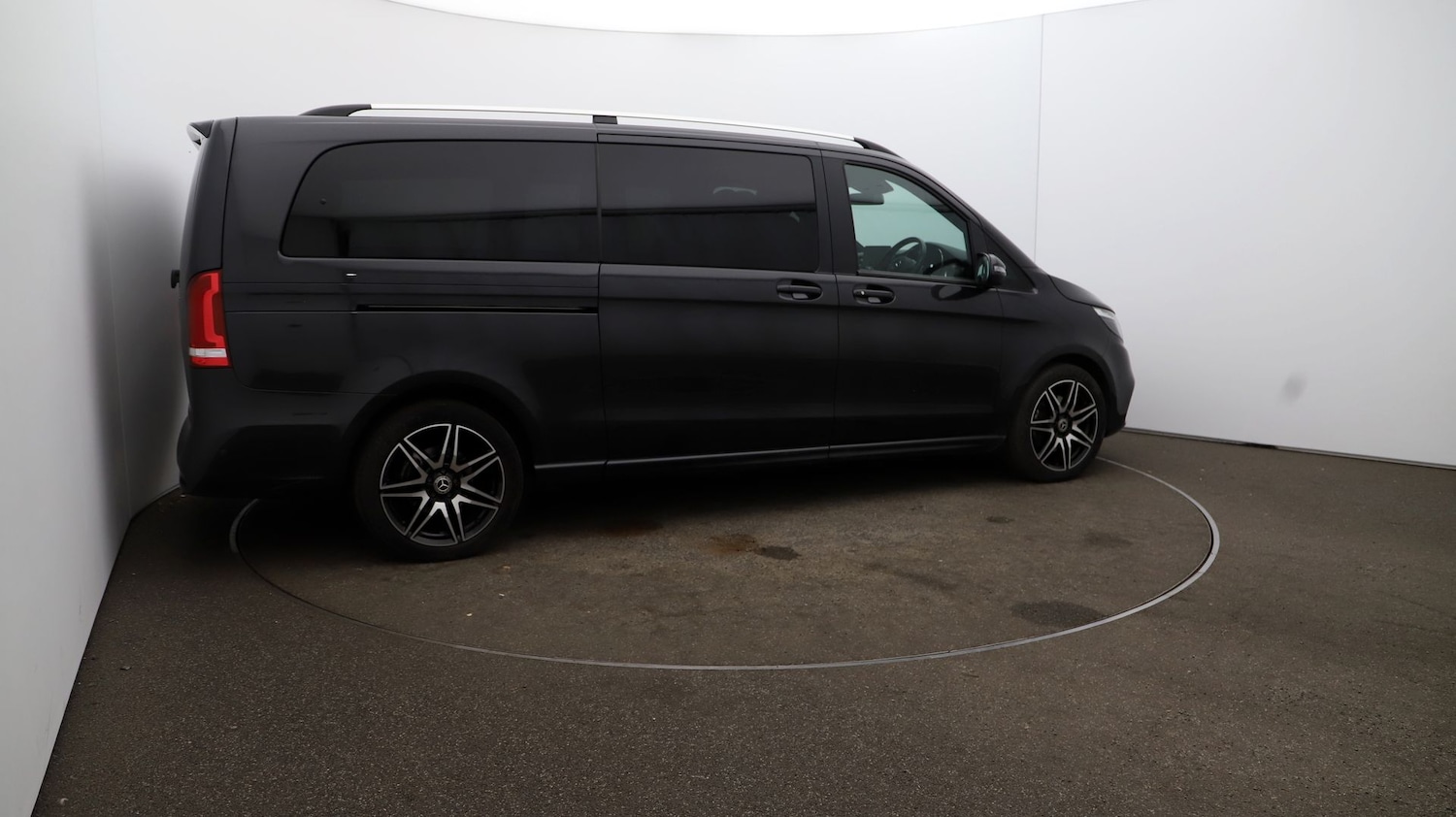 Used Mercedes-Benz V-Class 2023 for sale - 76812795: Photo 45