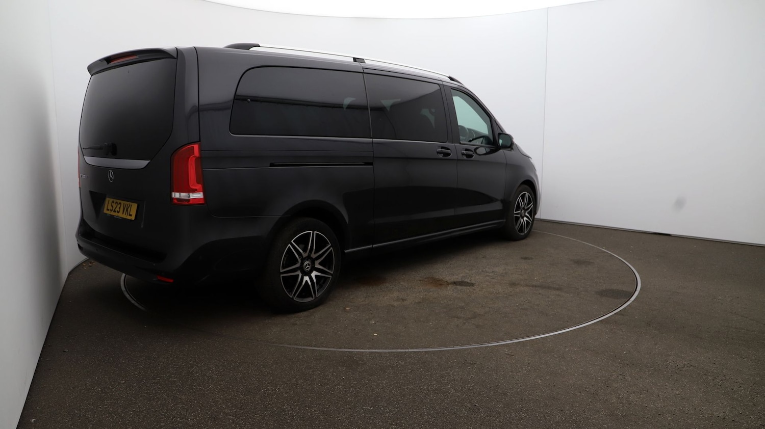 Used Mercedes-Benz V-Class 2023 for sale - 76812795: Photo 47