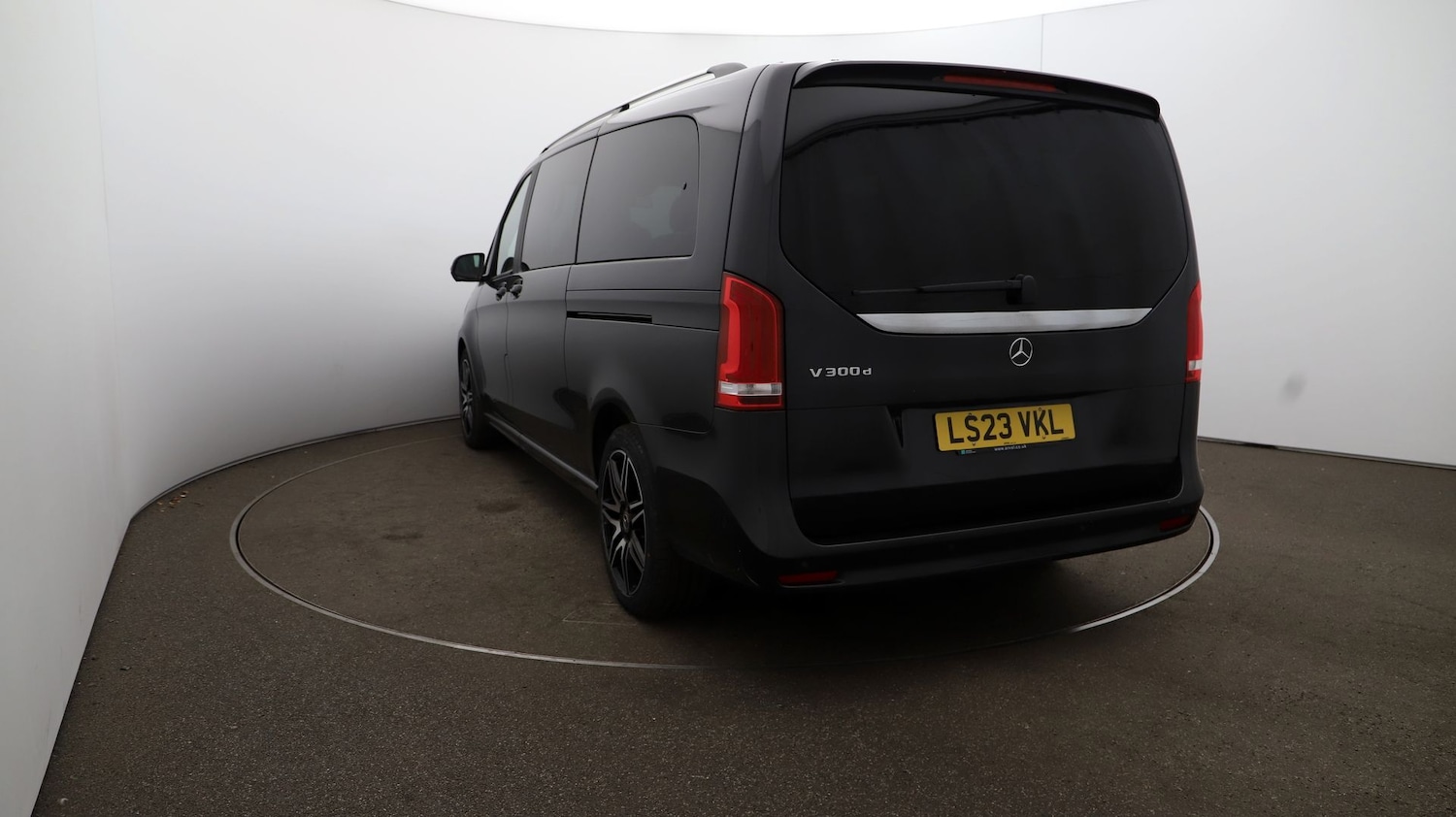 Used Mercedes-Benz V-Class 2023 for sale - 76812795: Photo 54