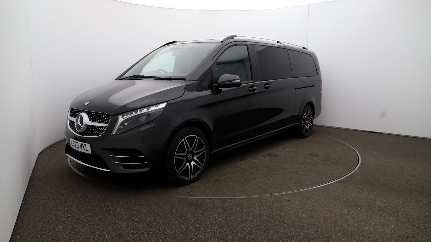 Used Mercedes-Benz V-Class 2023 for sale - 76812795: Photo 62