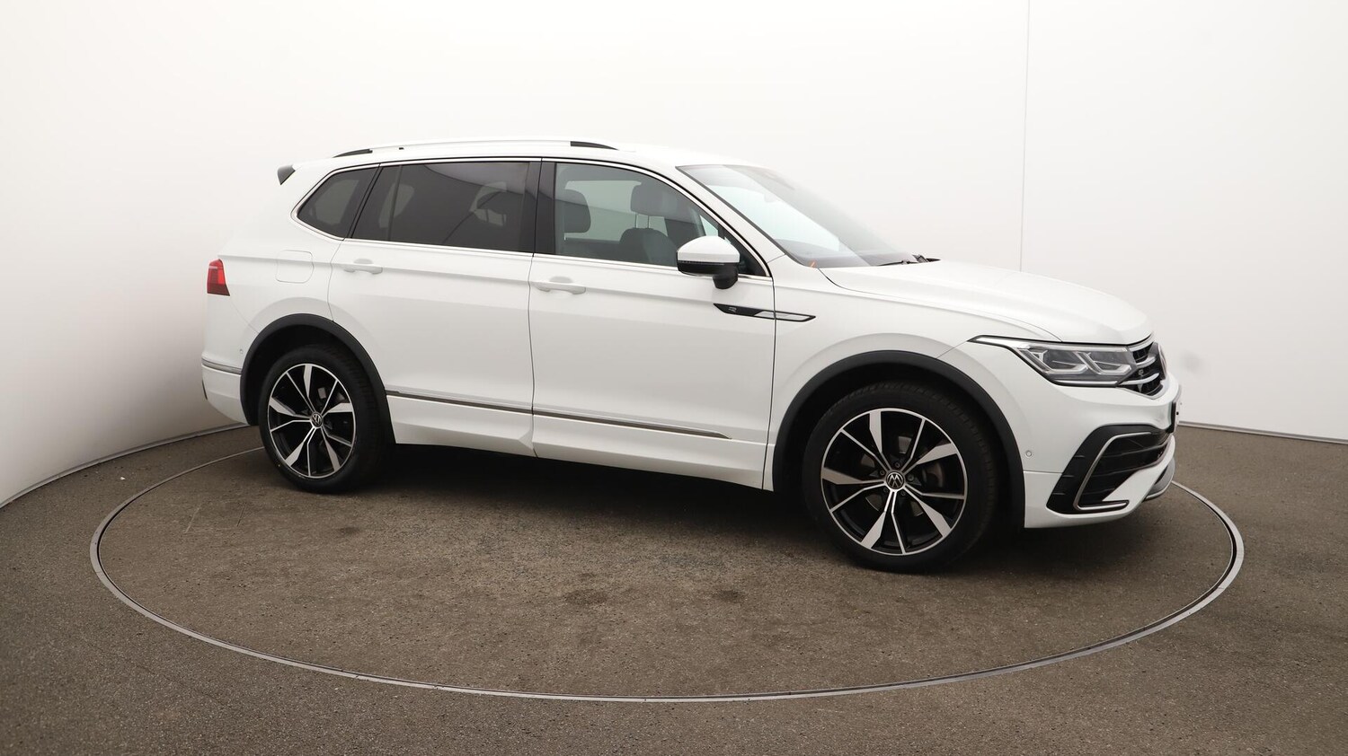 Used Volkswagen Tiguan Allspace 2022 for sale - 76137643: Photo 50