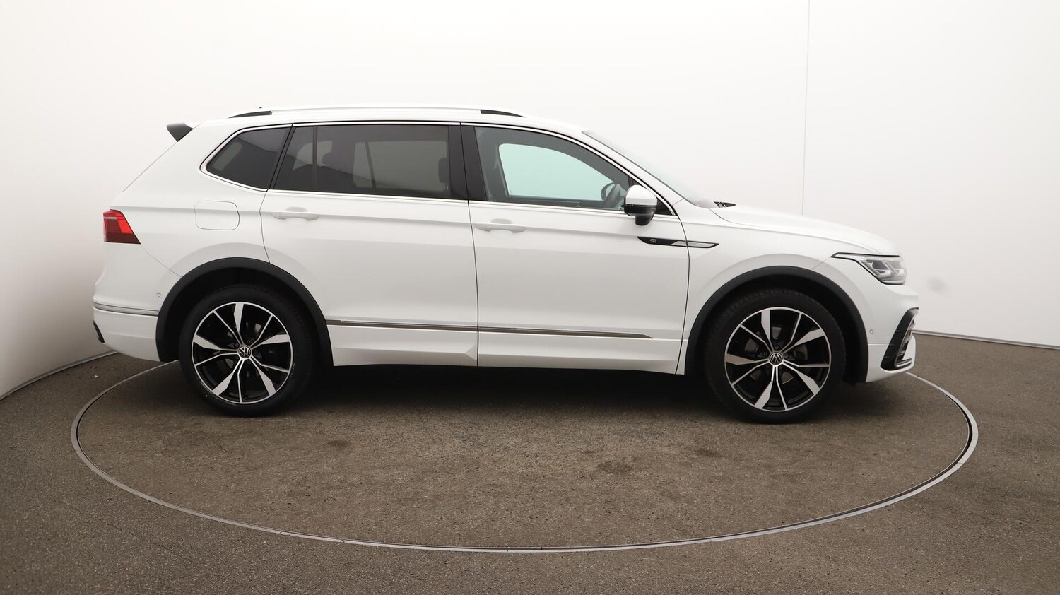 Used Volkswagen Tiguan Allspace 2022 for sale - 76137643: Photo 53