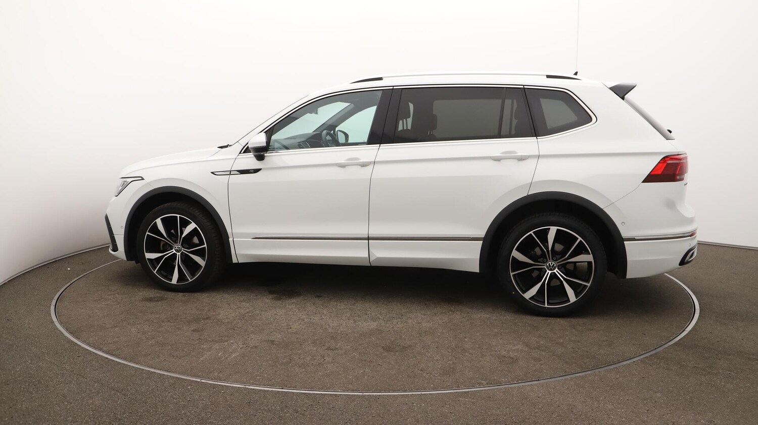 Used Volkswagen Tiguan Allspace 2022 for sale - 76137643: Photo 62