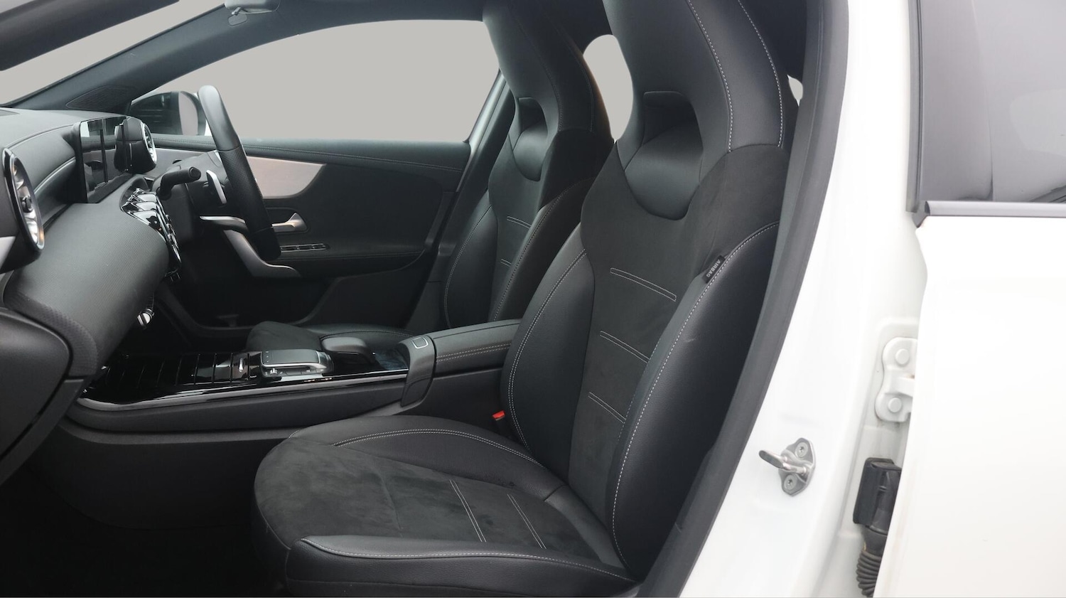 Used Mercedes-Benz A-Class 2021 for sale - 76371519: Photo 15