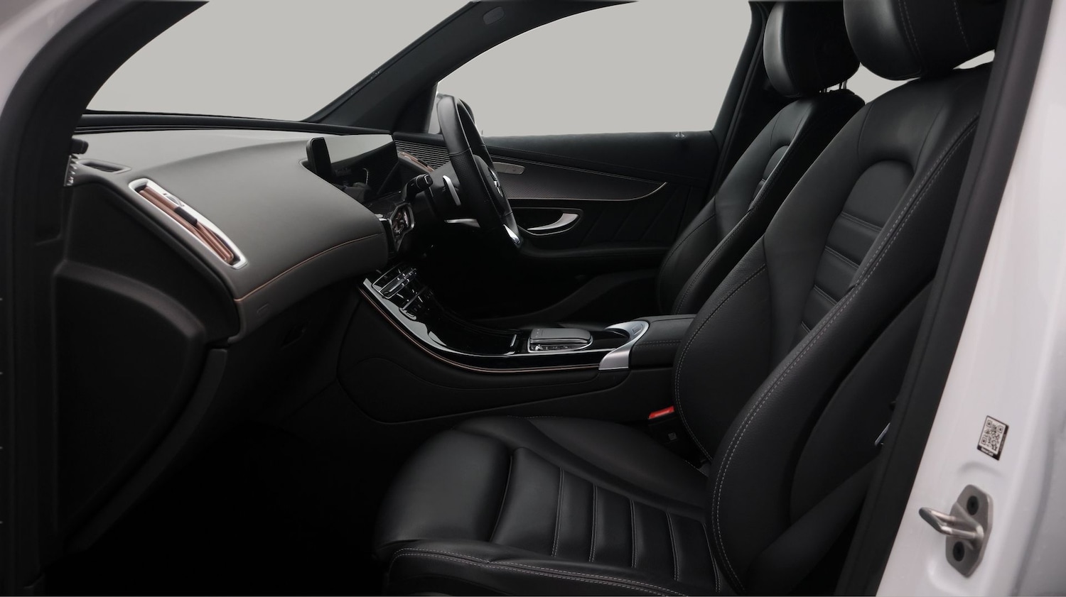 Used Mercedes-Benz EQC 2023 for sale - 77618670: Photo 14