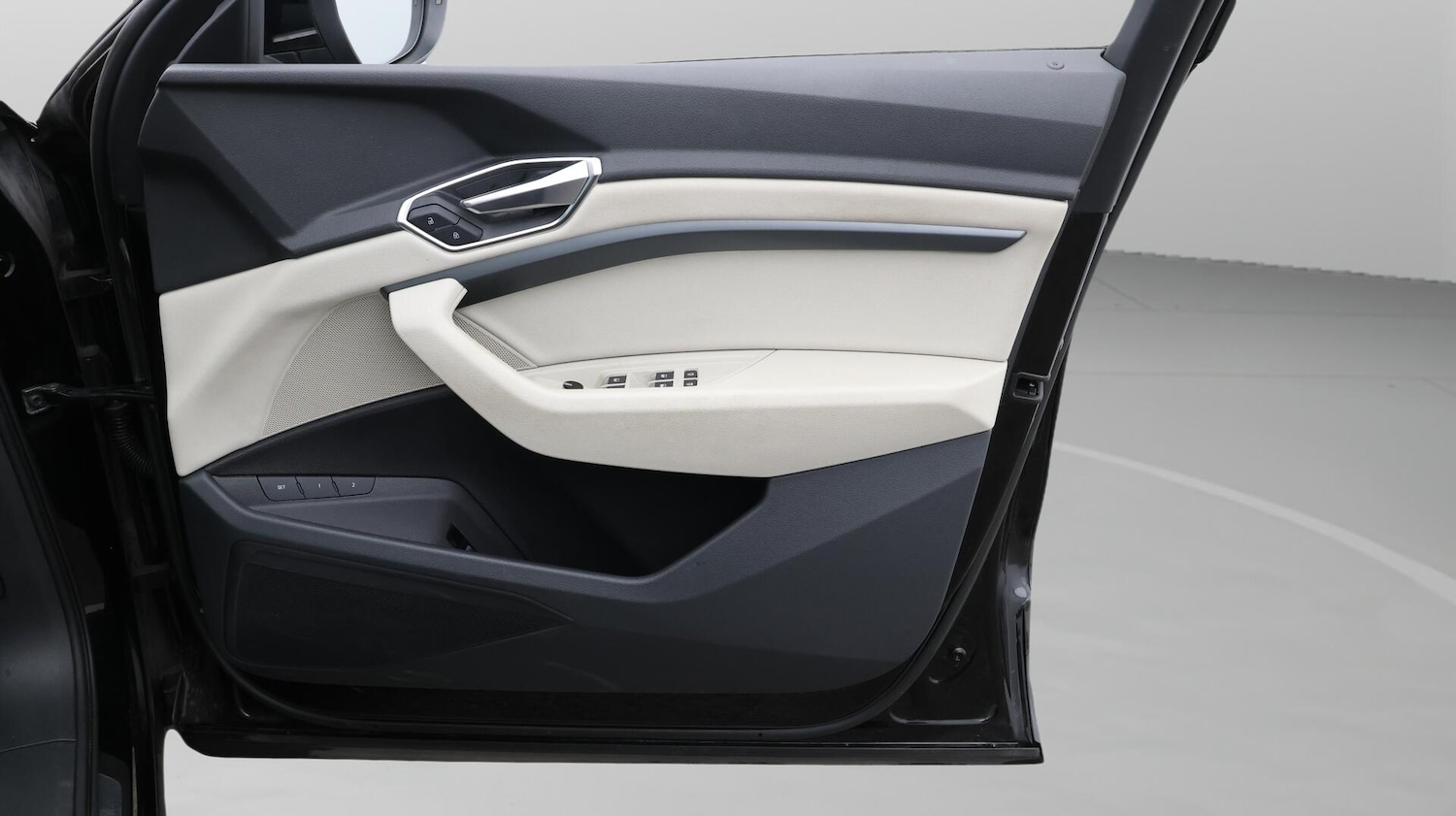 Used Audi e-tron 2021 for sale - 76573061: Photo 16