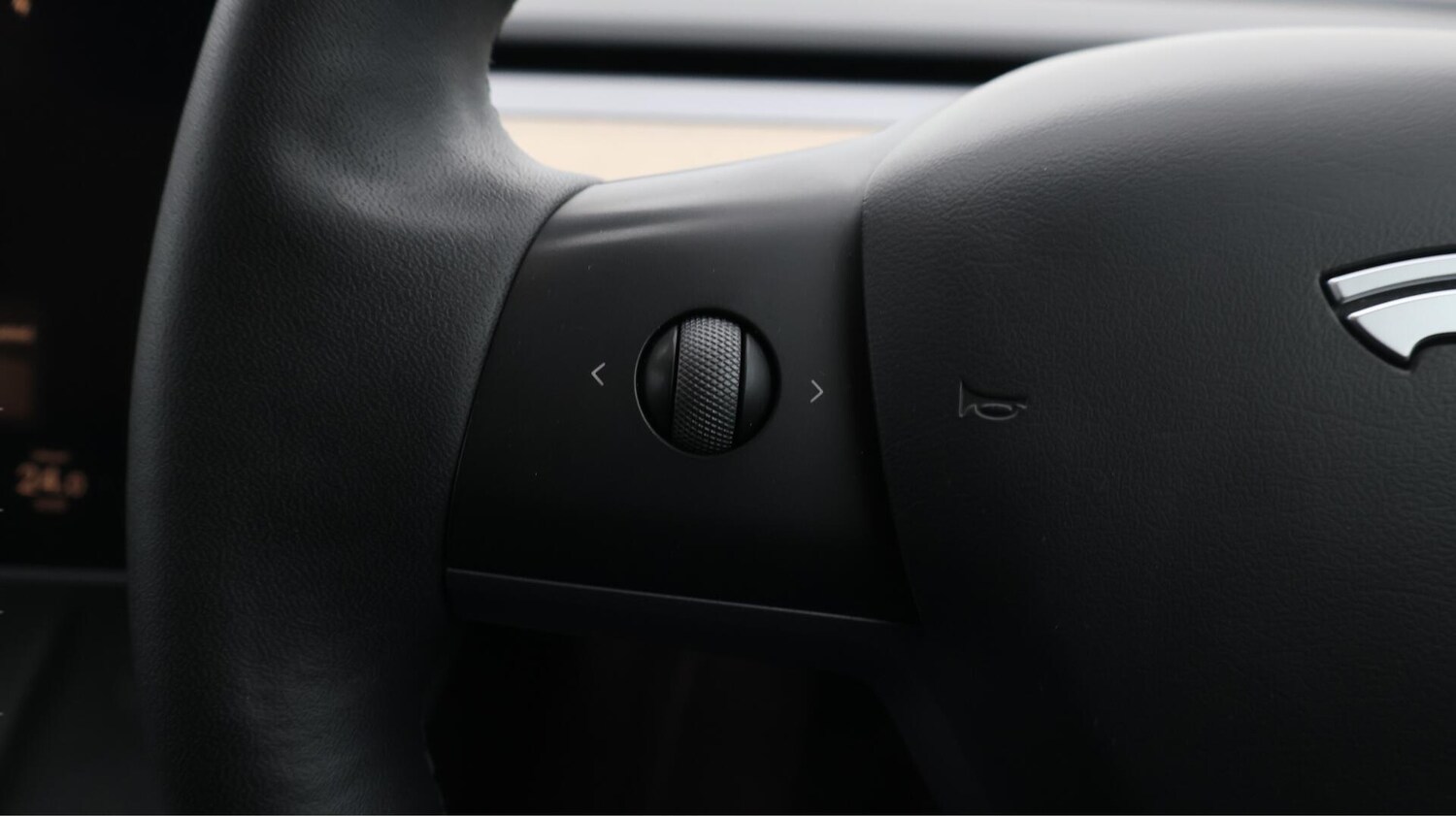 Used Tesla Model Y 2022 for sale - 76714142: Photo 26