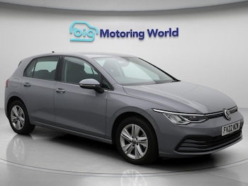 Volkswagen - Golf