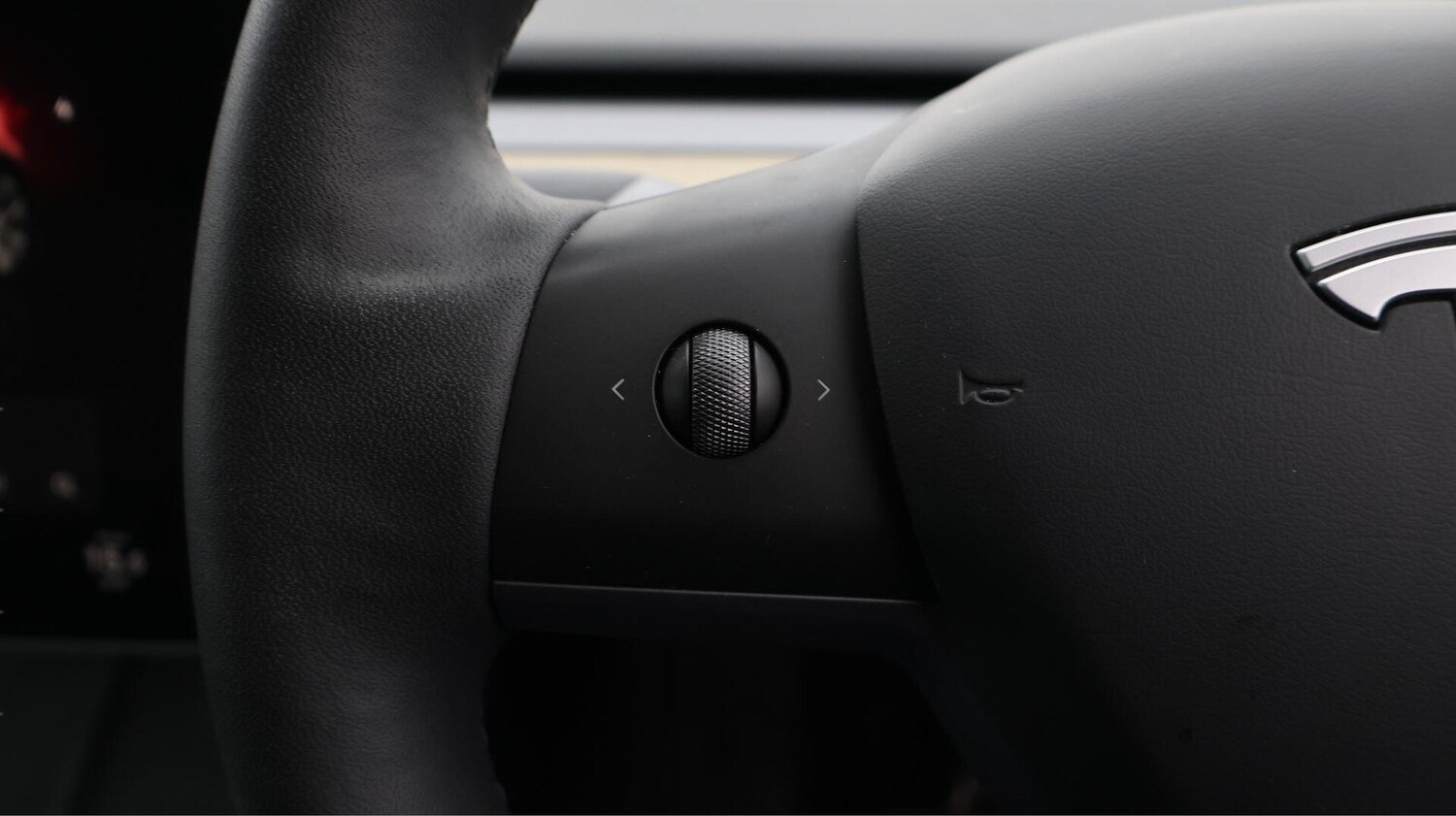 Used Tesla Model Y 2022 for sale - 76772268: Photo 26