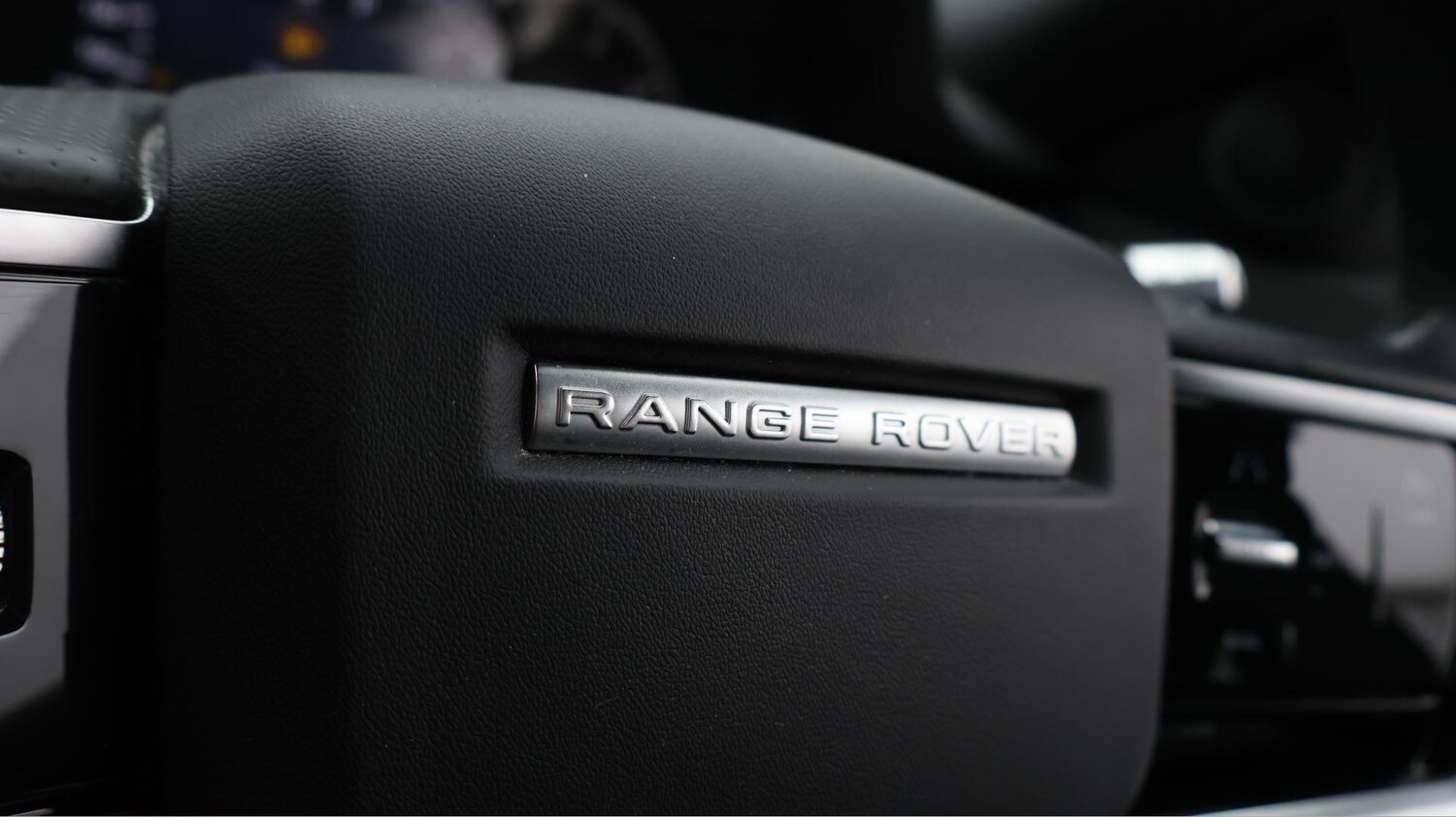 Used Land Rover Range Rover Evoque 2021 for sale - 75965465: Photo 41