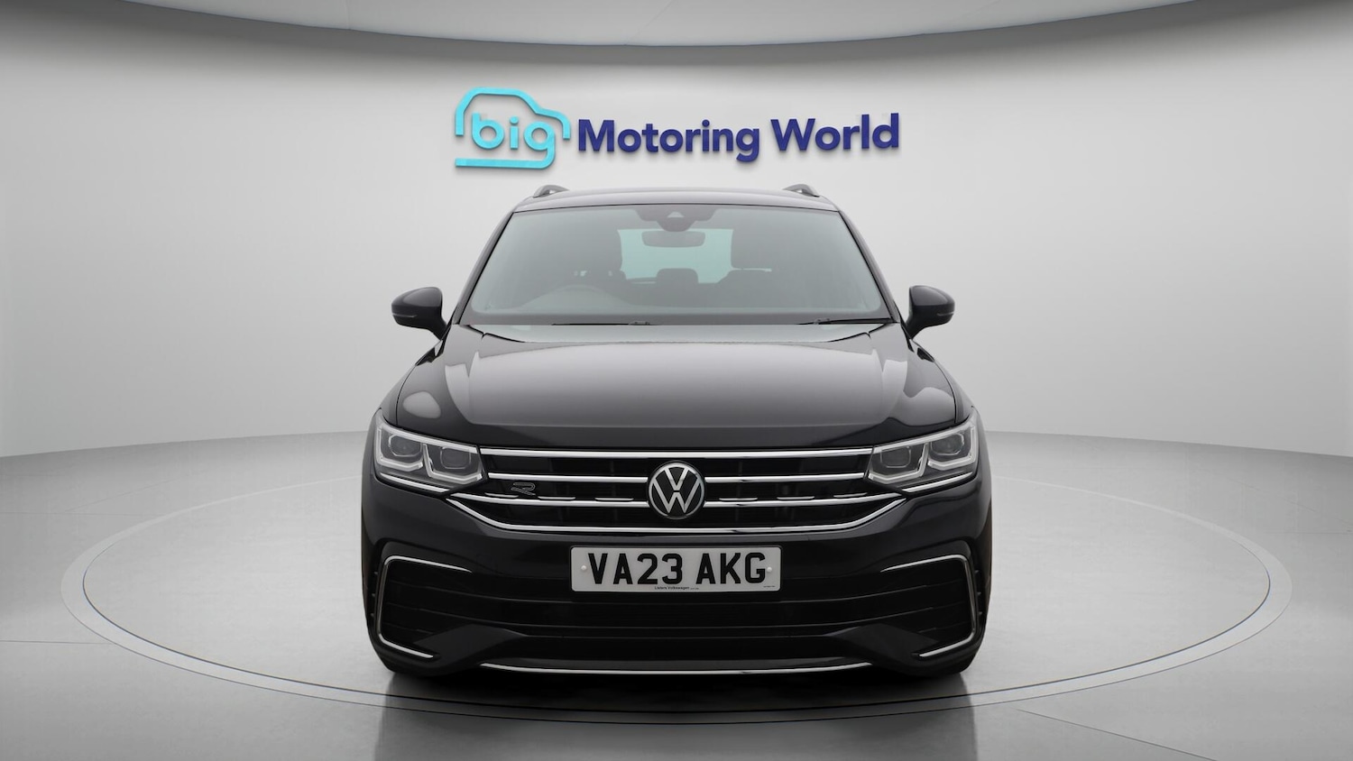 Used Volkswagen Tiguan 2023 for sale - 76072275: Photo 2