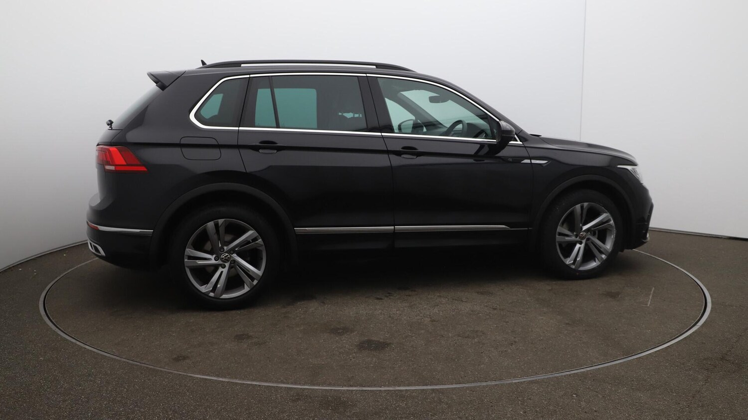 Used Volkswagen Tiguan 2023 for sale - 76072275: Photo 51