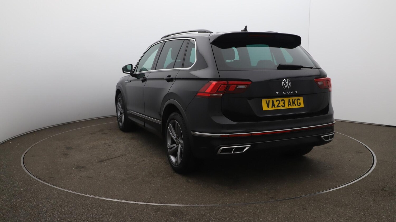 Used Volkswagen Tiguan 2023 for sale - 76072275: Photo 61
