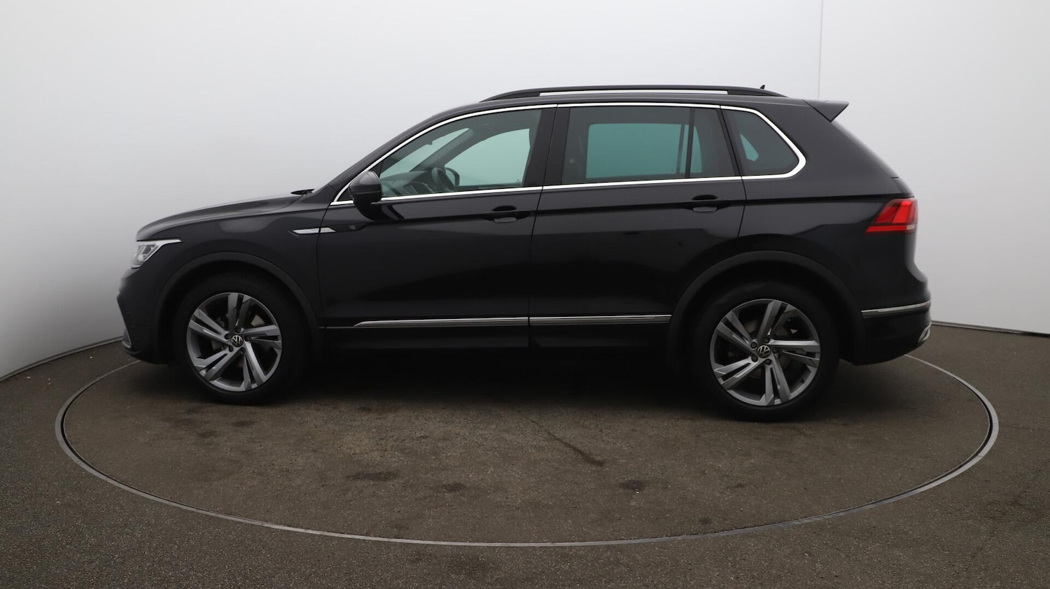 Used Volkswagen Tiguan 2023 for sale - 76072275: Photo 64