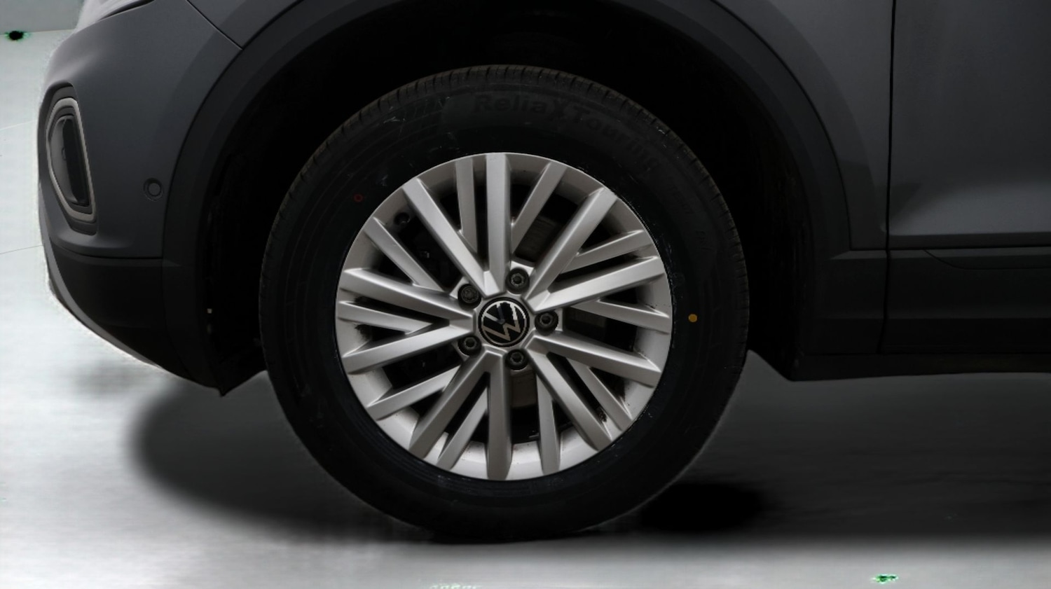 Used Volkswagen T-Roc 2023 for sale - 77283965: Photo 18