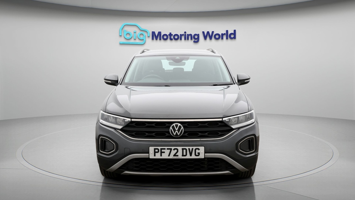 Used Volkswagen T-Roc 2023 for sale - 77283965: Photo 2