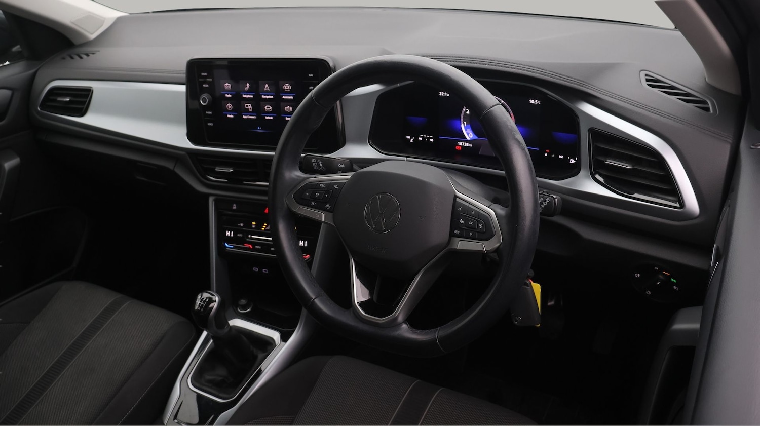 Used Volkswagen T-Roc 2023 for sale - 77283965: Photo 9