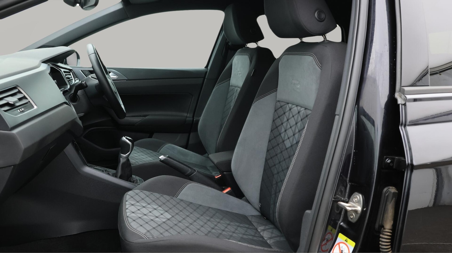 Used Volkswagen Polo 2022 for sale - 76152212: Photo 15