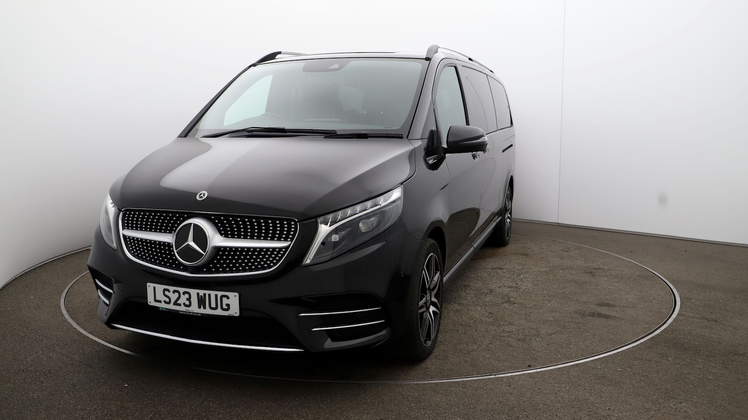 Used Mercedes-Benz V-Class 2023 for sale - 76812798: Photo 32