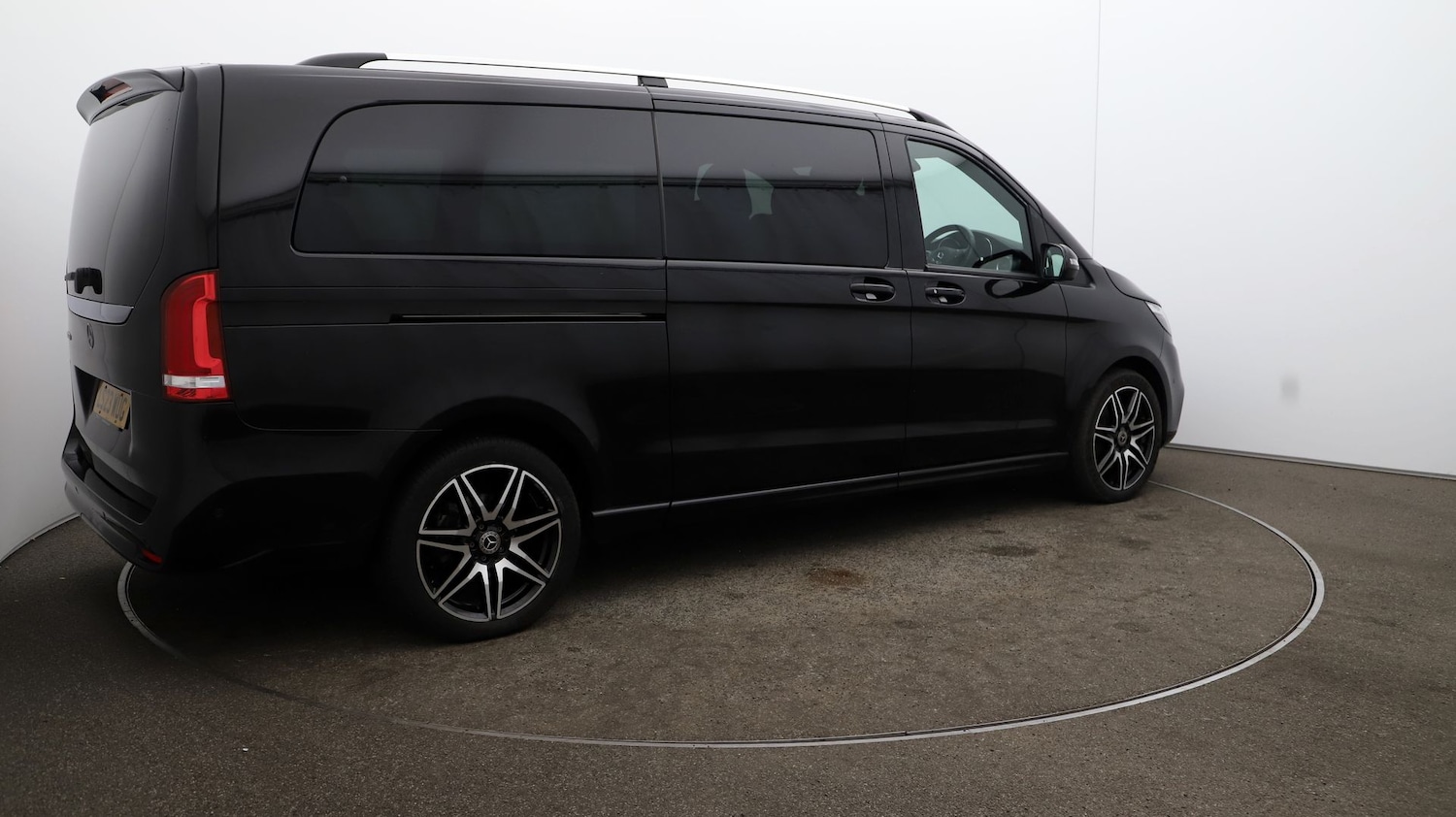 Used Mercedes-Benz V-Class 2023 for sale - 76812798: Photo 47