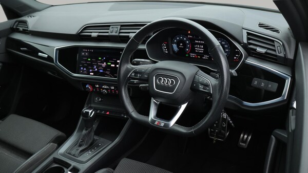 Used Audi Q3 2022 for sale - 75563648: Photo 10