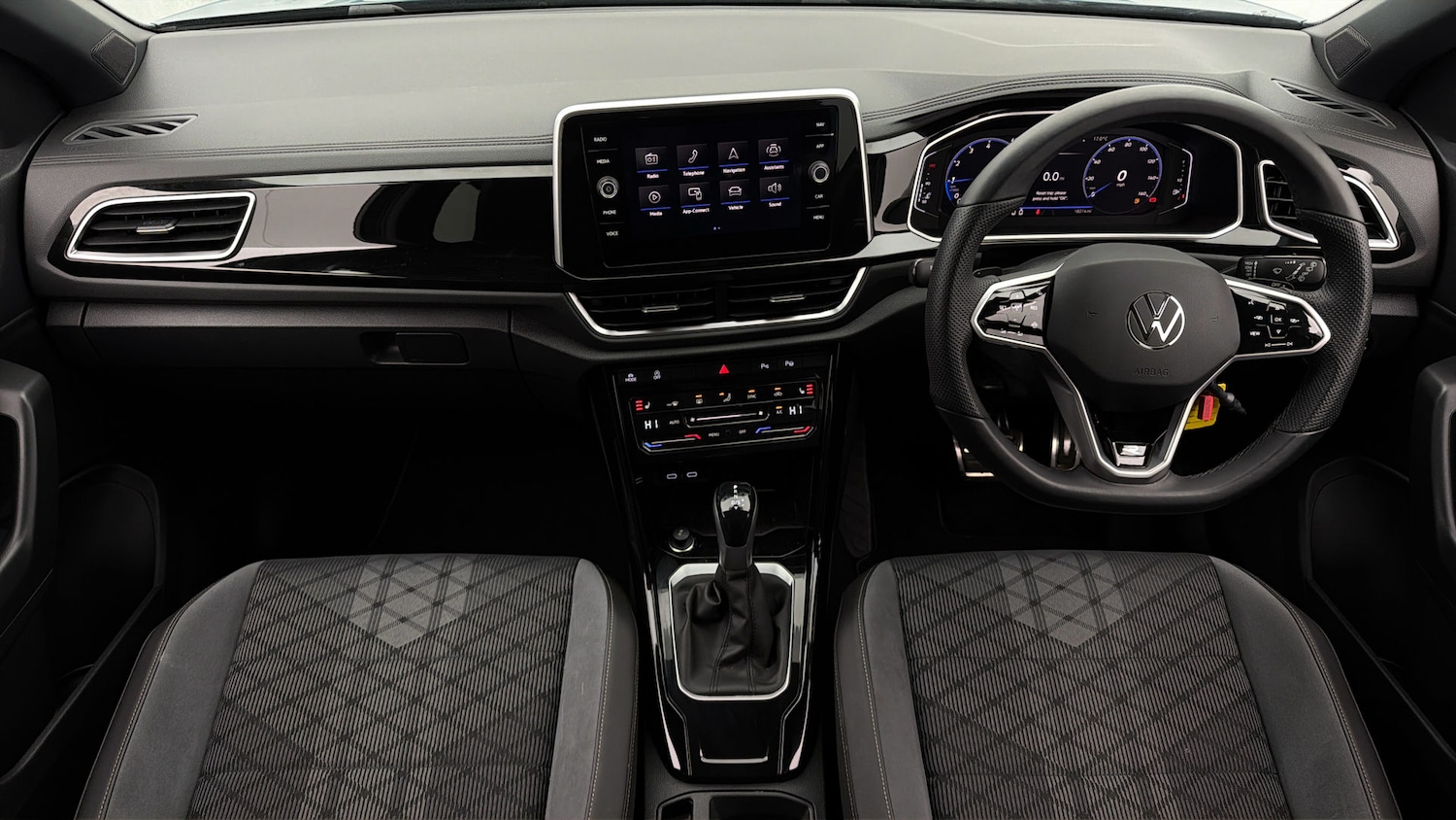 Used Volkswagen T-Roc 2023 for sale - 78196682: Photo 12