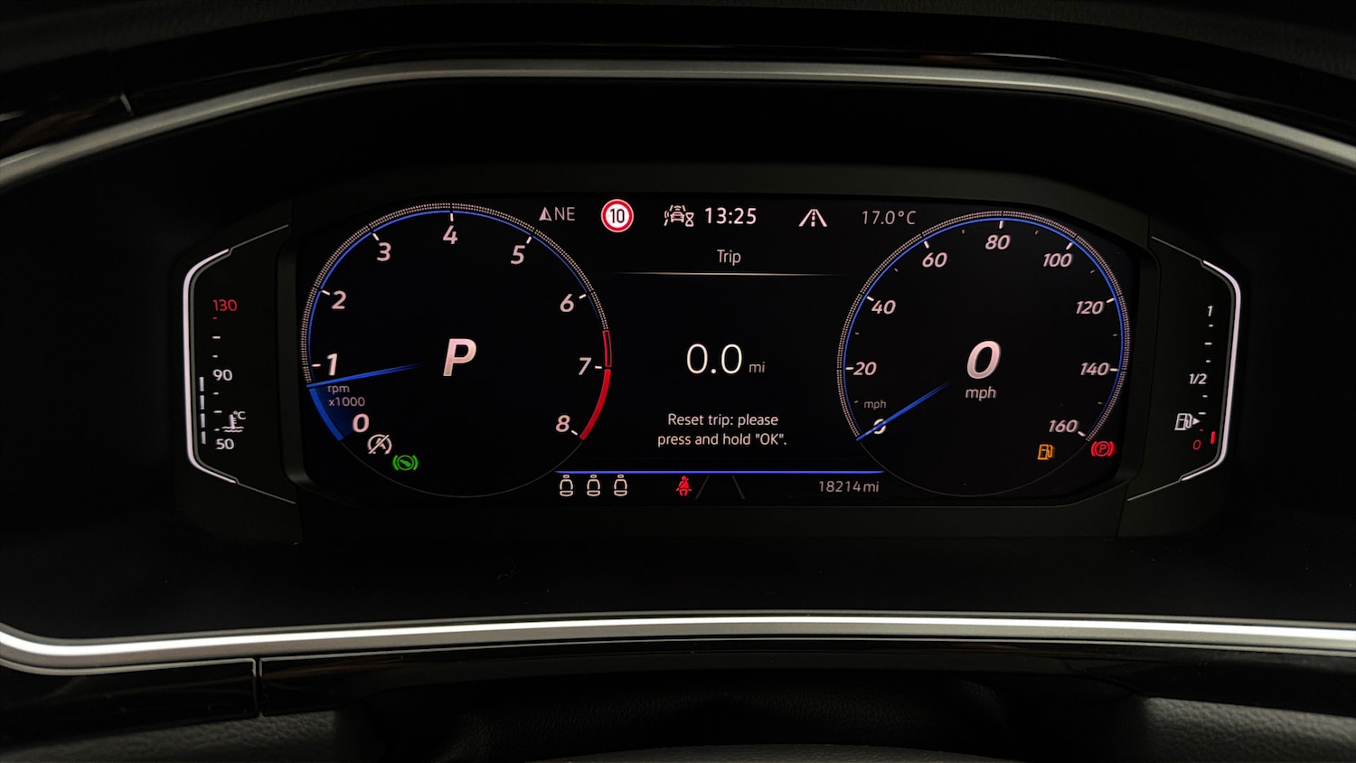 Used Volkswagen T-Roc 2023 for sale - 78196682: Photo 24