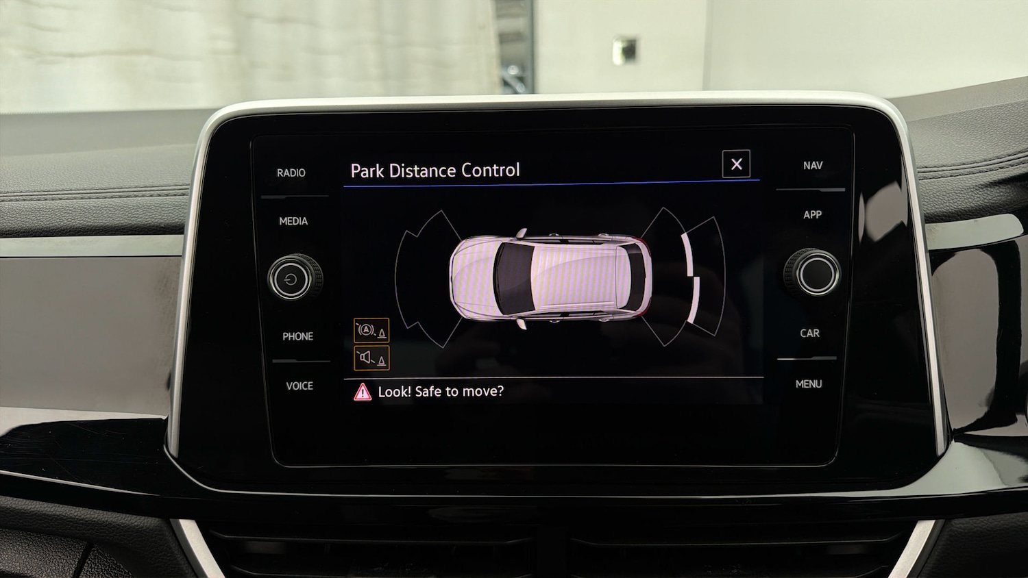 Used Volkswagen T-Roc 2023 for sale - 78196682: Photo 25