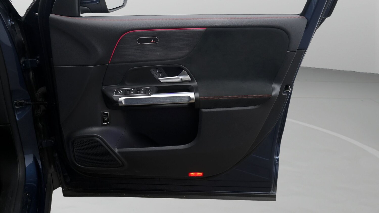 Used Mercedes-Benz EQB for sale - 77542576: Photo 15