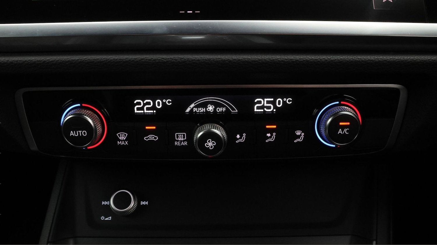 Used Audi Q3 2021 for sale - 77650983: Photo 12