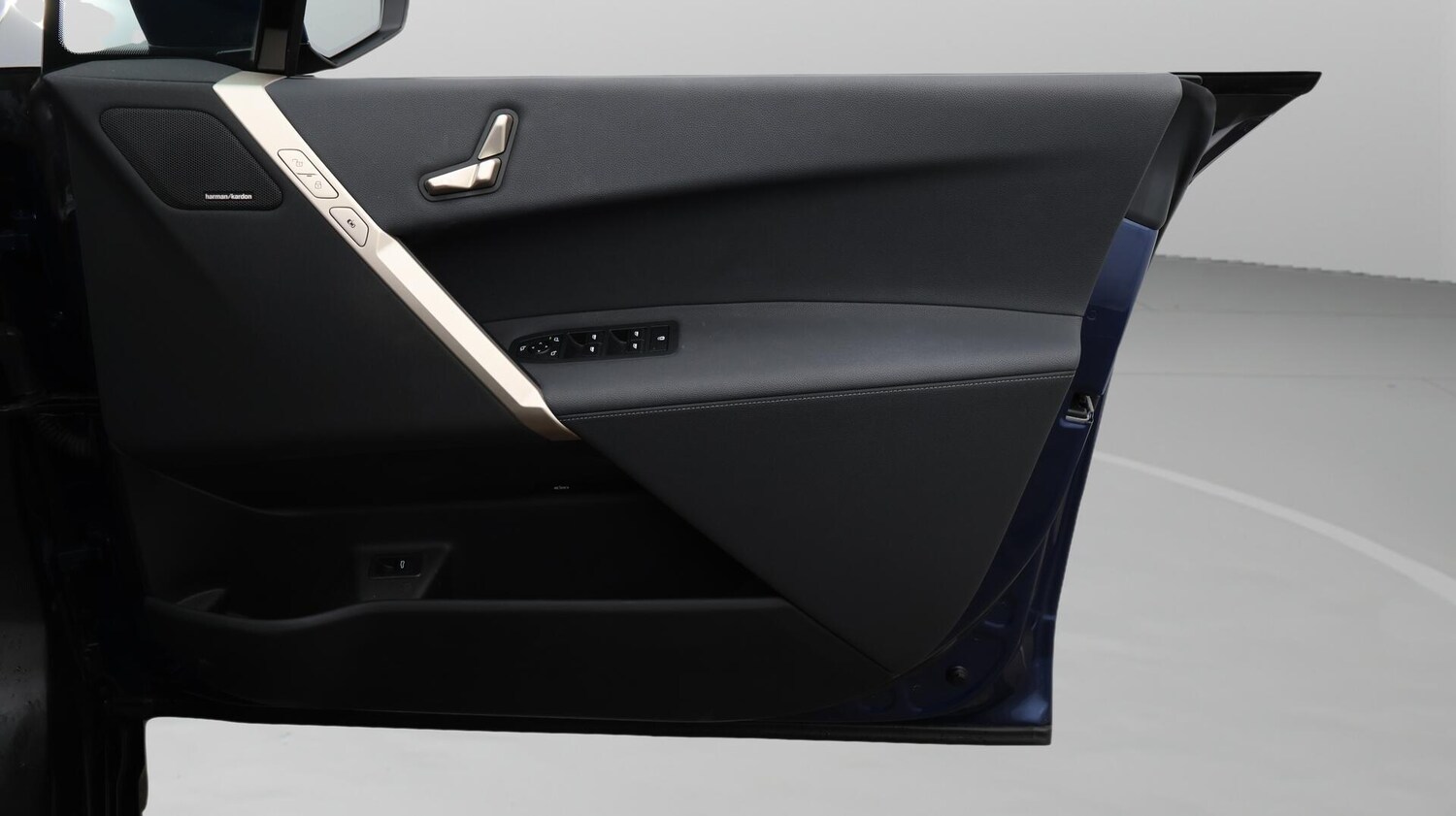 Used BMW iX 2022 for sale - 76701778: Photo 16