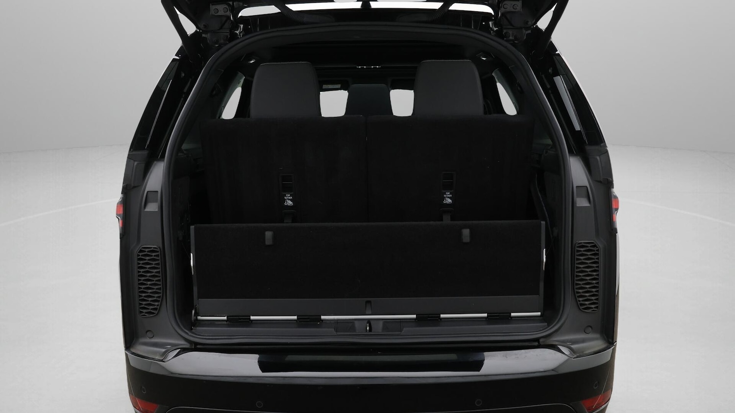 Used Land Rover Discovery 2021 for sale - 76122673: Photo 23