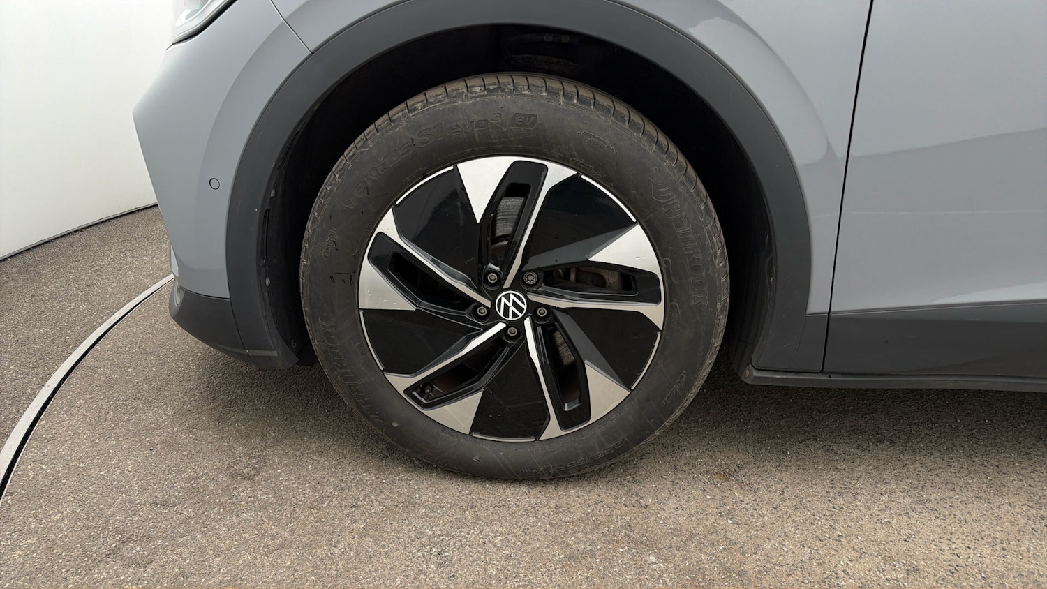 Used Volkswagen ID.4 2023 for sale - 77742409: Photo 17