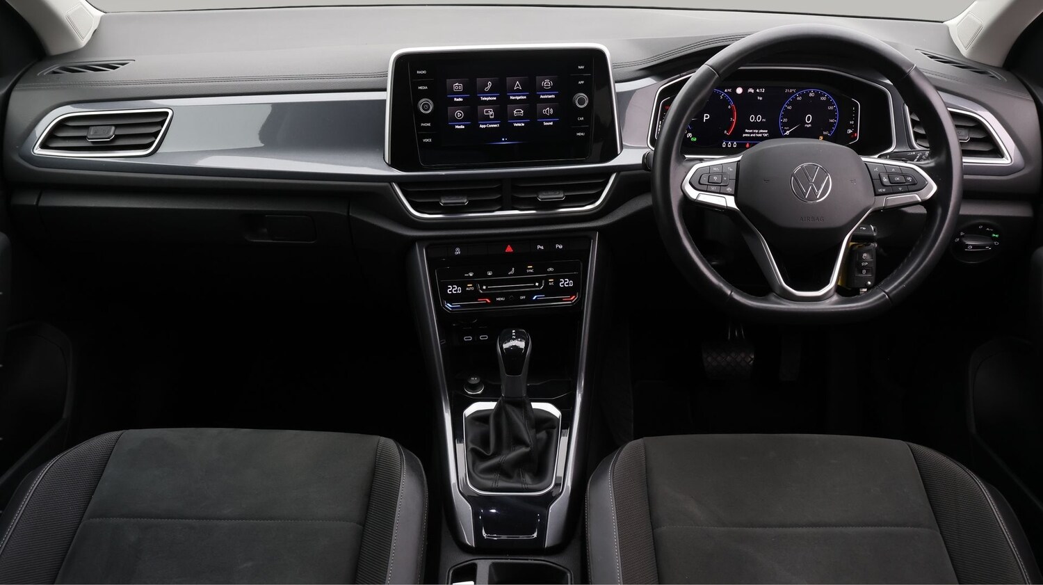 Used Volkswagen T-Roc 2023 for sale - 77746698: Photo 13