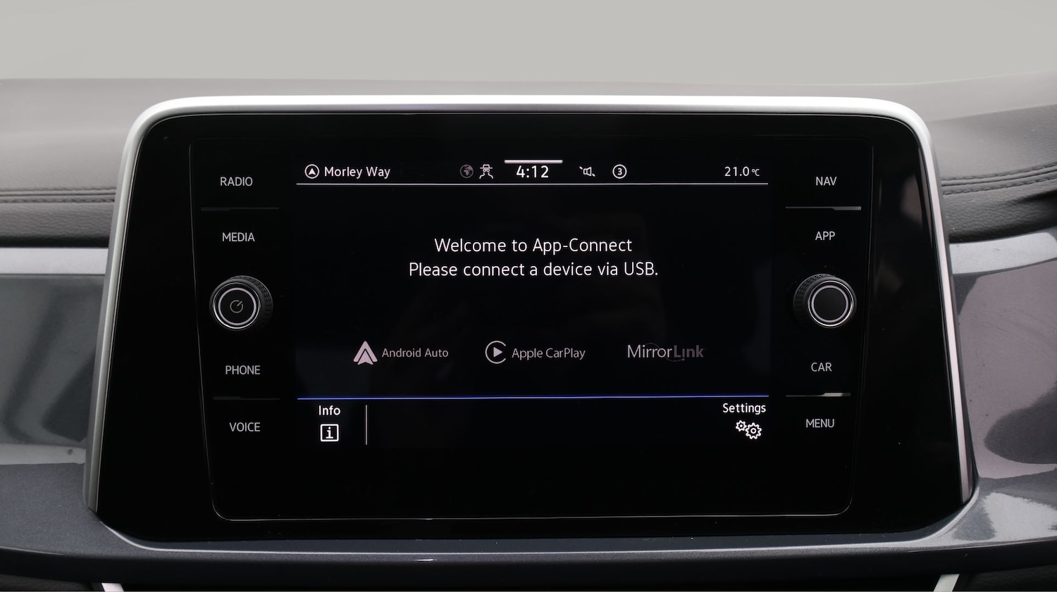 Used Volkswagen T-Roc 2023 for sale - 77746698: Photo 25