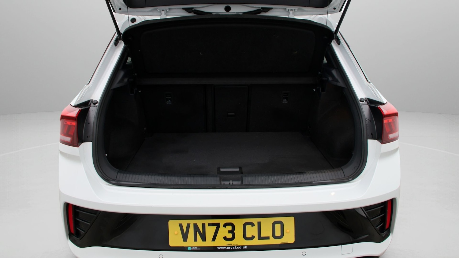 Used Volkswagen T-Roc 2023 for sale - 77272492: Photo 17