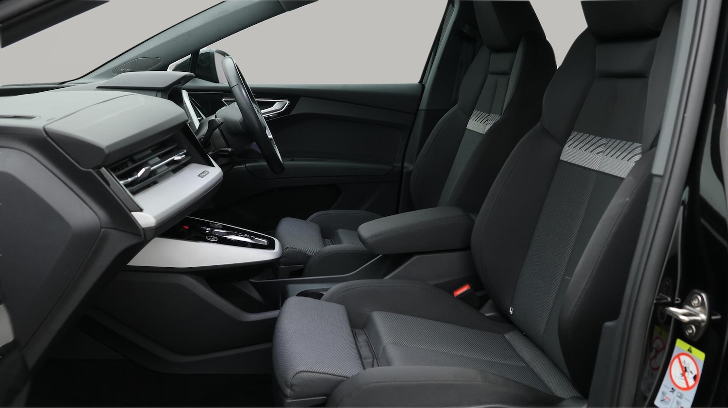 Used Audi Q4 e-tron 2023 for sale - 76781717: Photo 15