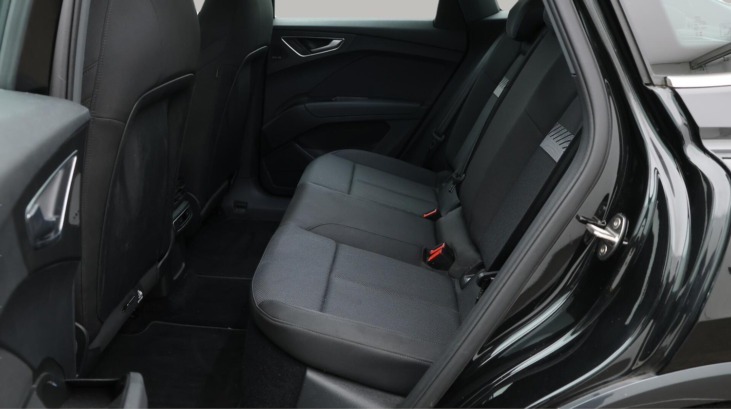 Used Audi Q4 e-tron 2023 for sale - 76781717: Photo 17