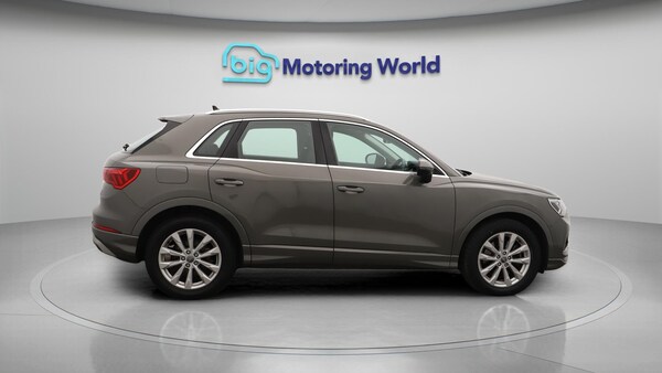 Used Audi Q3 2020 for sale - 76307784: Photo 9