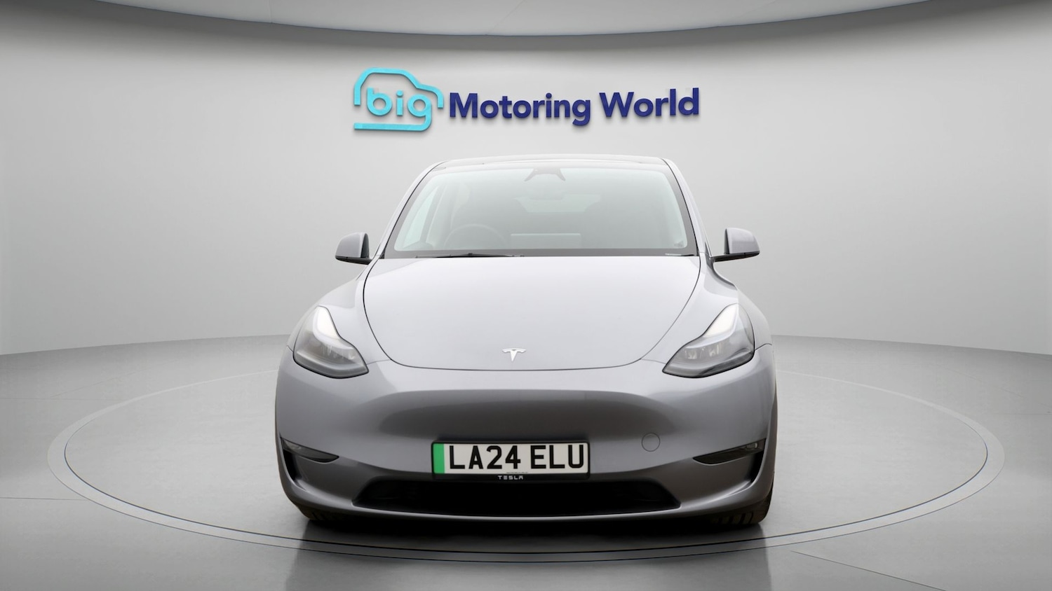 Used Tesla Model Y 2024 for sale - 77365519: Photo 2