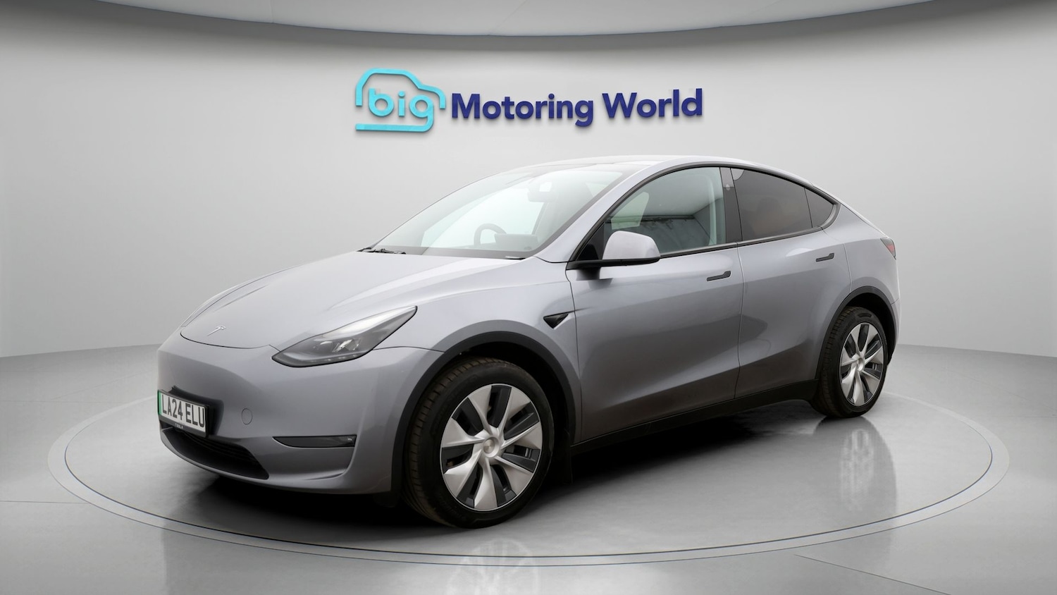 Used Tesla Model Y 2024 for sale - 77365519: Photo 3