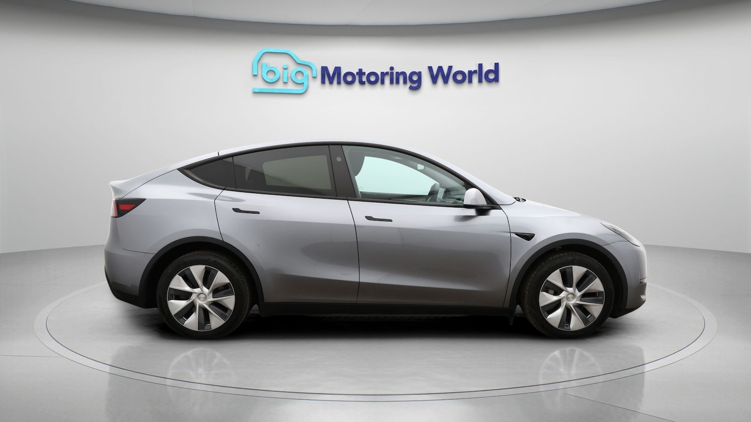 Used Tesla Model Y 2024 for sale - 77365519: Photo 8