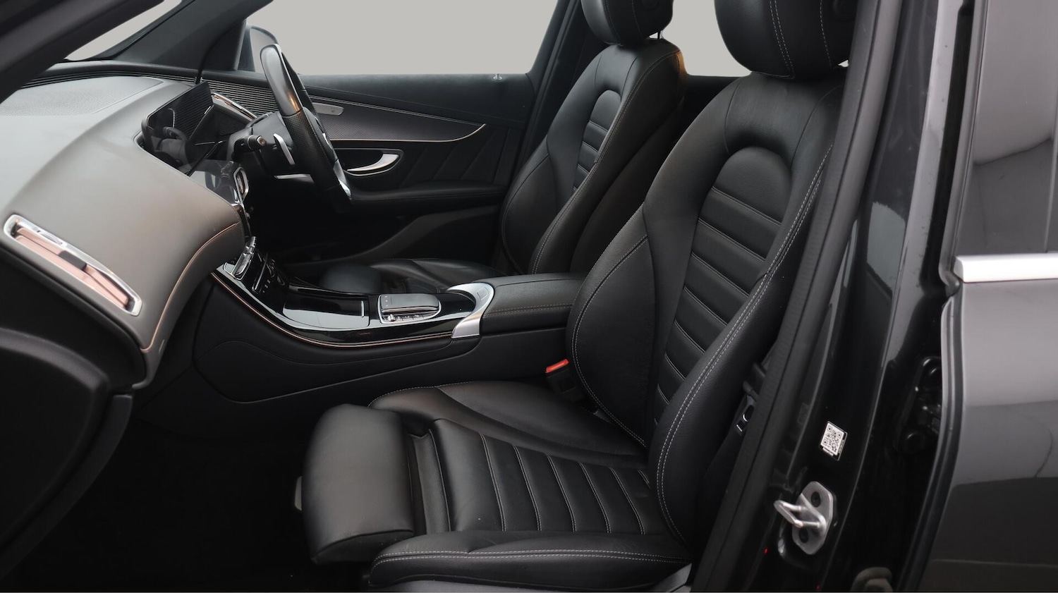 Used Mercedes-Benz EQC 2022 for sale - 76633371: Photo 15