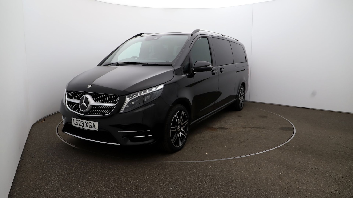 Used Mercedes-Benz V-Class 2023 for sale - 76812797: Photo 30