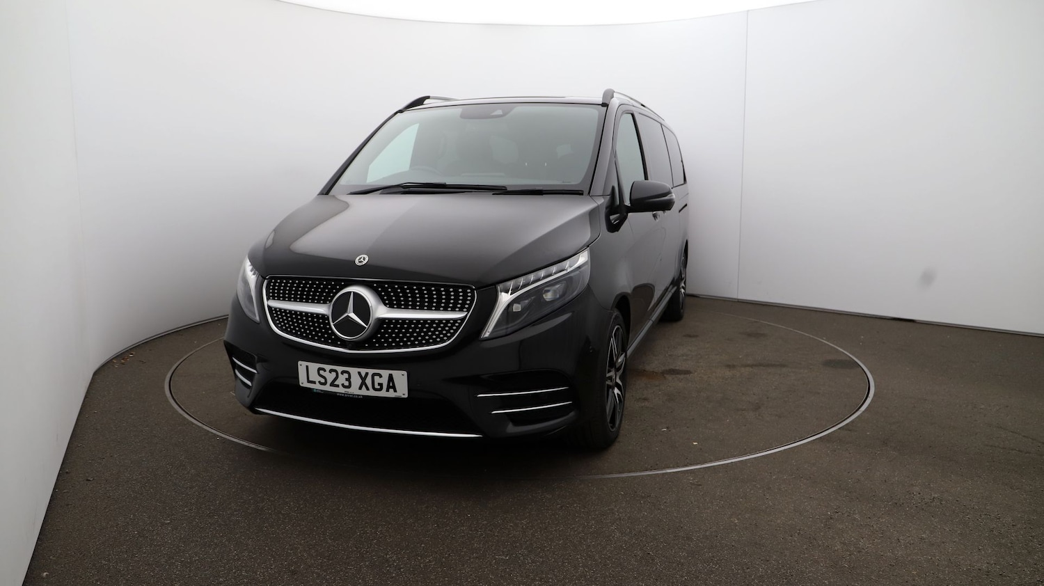 Used Mercedes-Benz V-Class 2023 for sale - 76812797: Photo 31