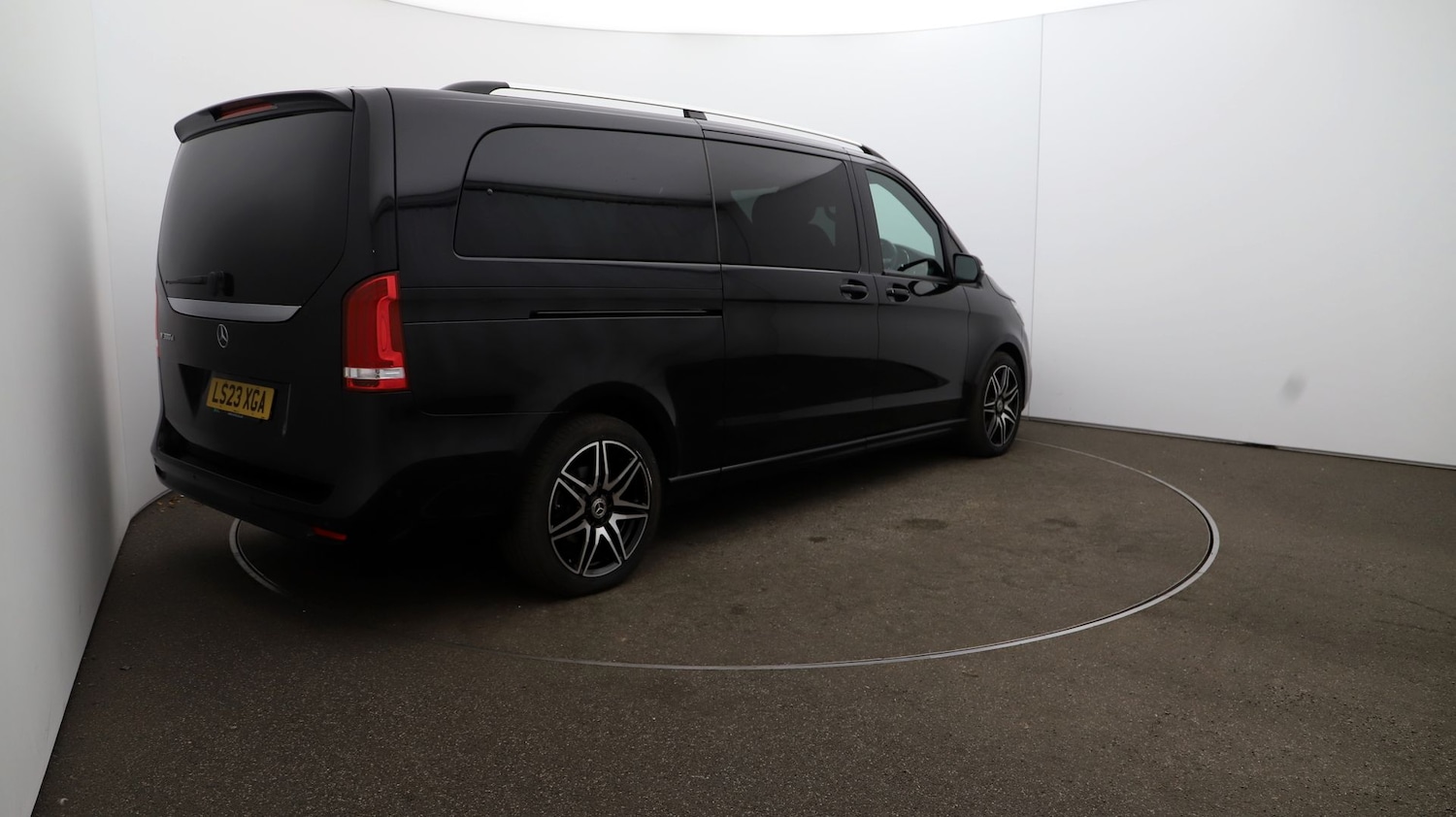 Used Mercedes-Benz V-Class 2023 for sale - 76812797: Photo 47