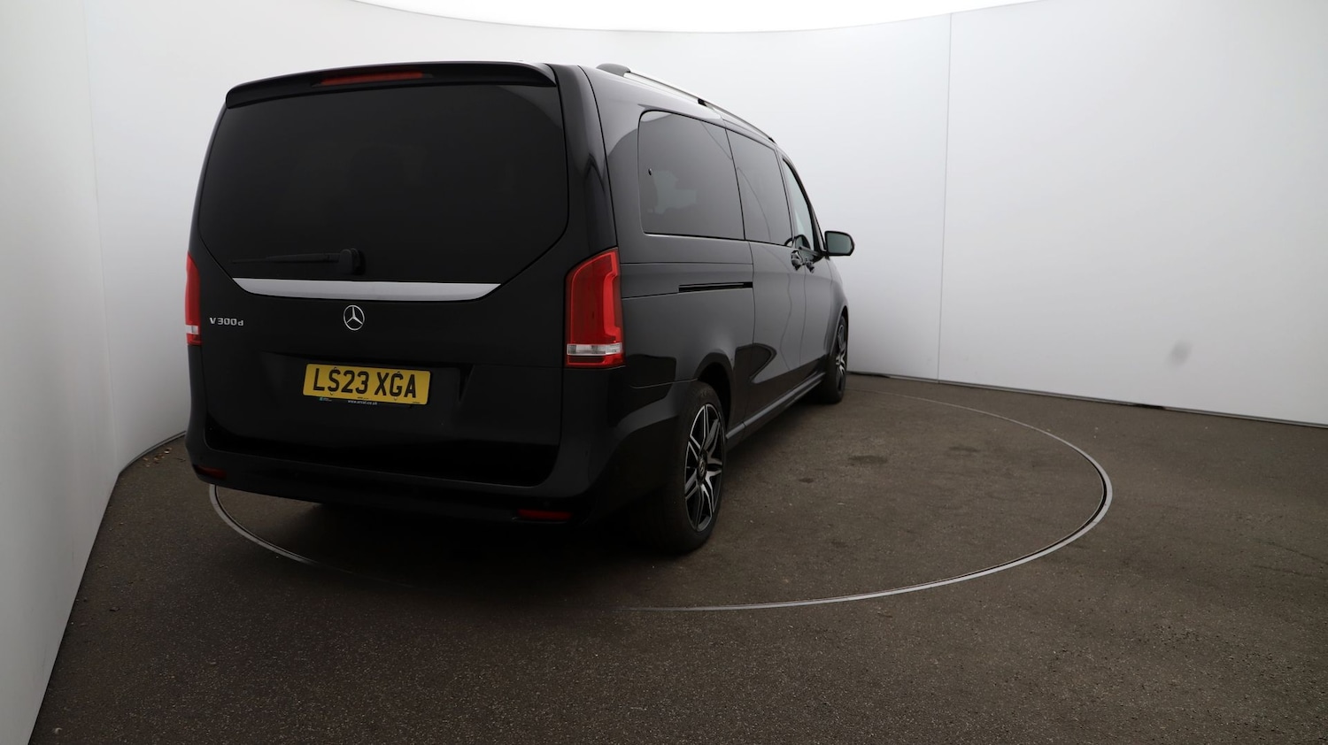 Used Mercedes-Benz V-Class 2023 for sale - 76812797: Photo 49