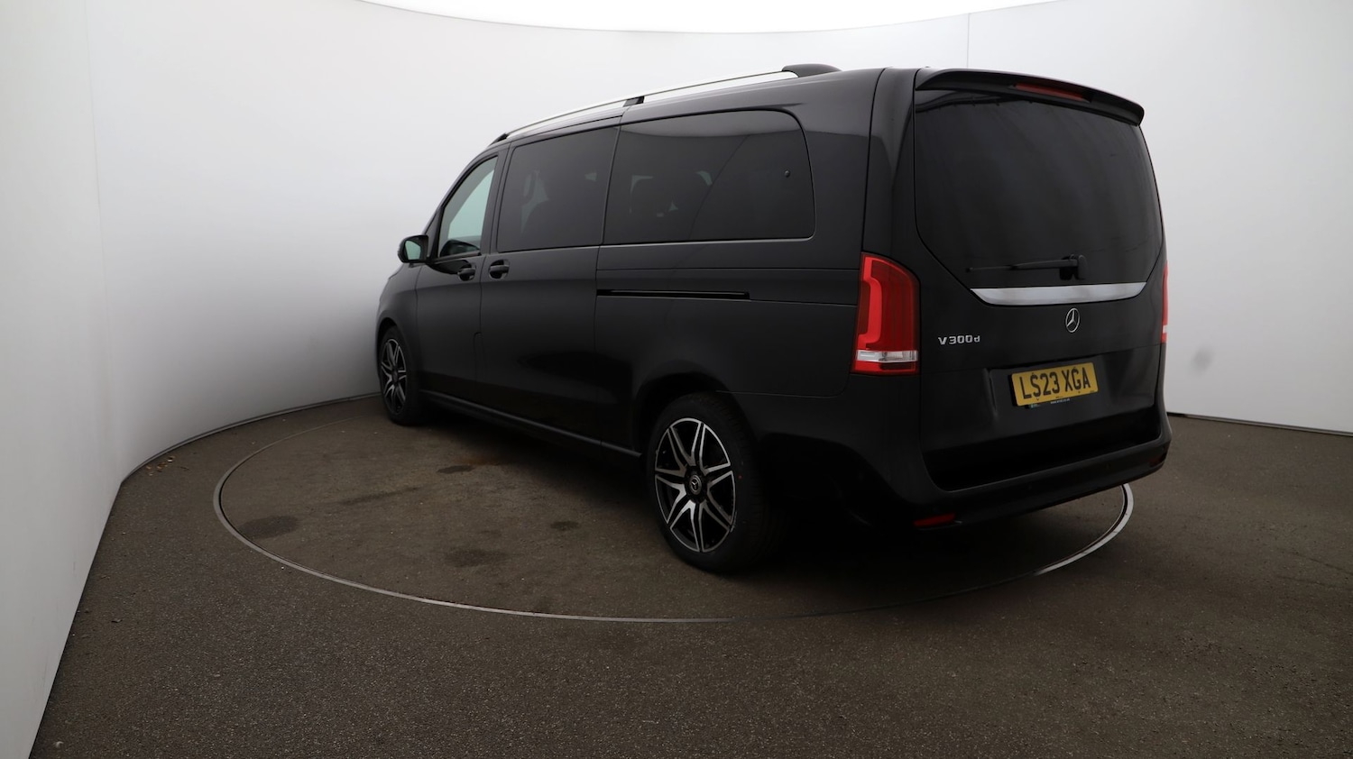 Used Mercedes-Benz V-Class 2023 for sale - 76812797: Photo 55